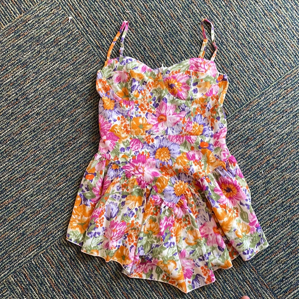 Gorge Medium floral romper